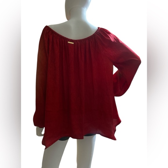 Michael Kors
Size L Hank Hem
Boat Blouse - Picture 10 of 13